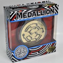 Медальон (Cast Puzzle Medallion)